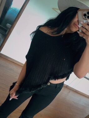 Black fur trim sweater